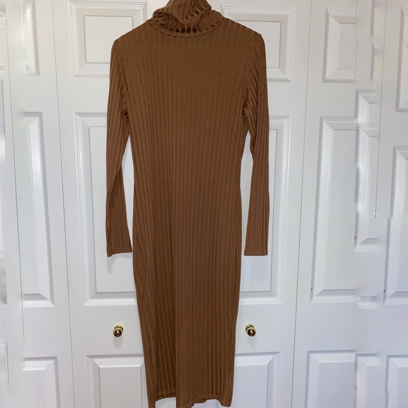 Brown ribbed midi dress - Picture 2 of 4